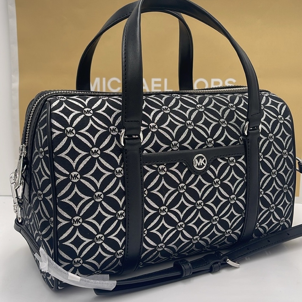 MICHAEL KORS JST TRAVEL MEDIUM DUFFLE SATCHEL SHOULDER CROSSBODY BAG MK BLACK - Picture 5 of 16